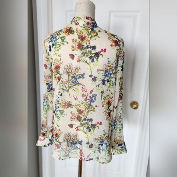 NWOT H&M Floral ruffle blouse - Size 8 - Picture 2 of 9